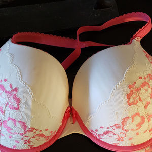 Victoria Secret Body Perfect 34DDD